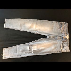 Men’s Ripped Knee Jeans